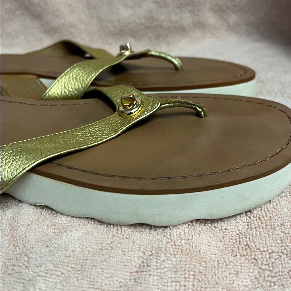 Coach Shelly A01045 gold tone, thong slipper size 11 B - Picture 2 of 16